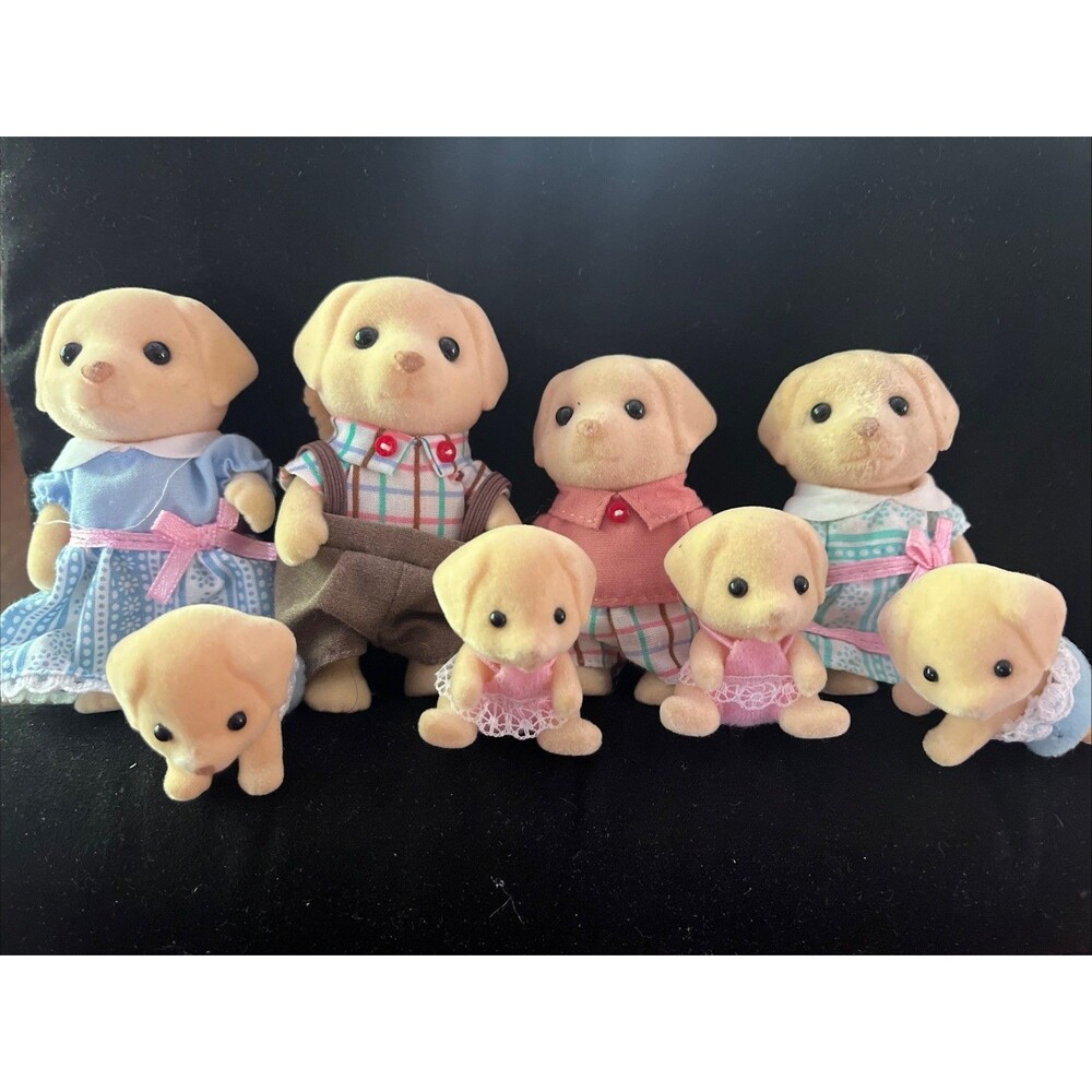 Sylvanian Families Calico Critters Yellow Labrador Dog Family Lot - 8 Figures